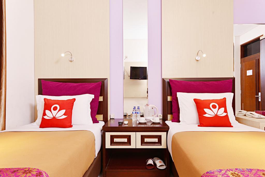 Zen Rooms Riau Natuna Bandung Bagian luar foto