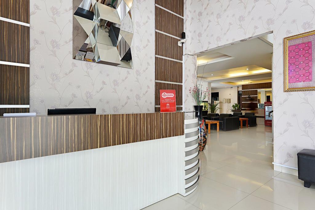 Zen Rooms Riau Natuna Bandung Bagian luar foto