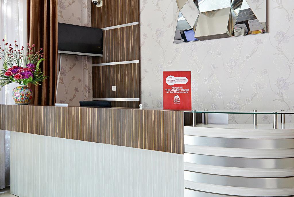 Zen Rooms Riau Natuna Bandung Bagian luar foto